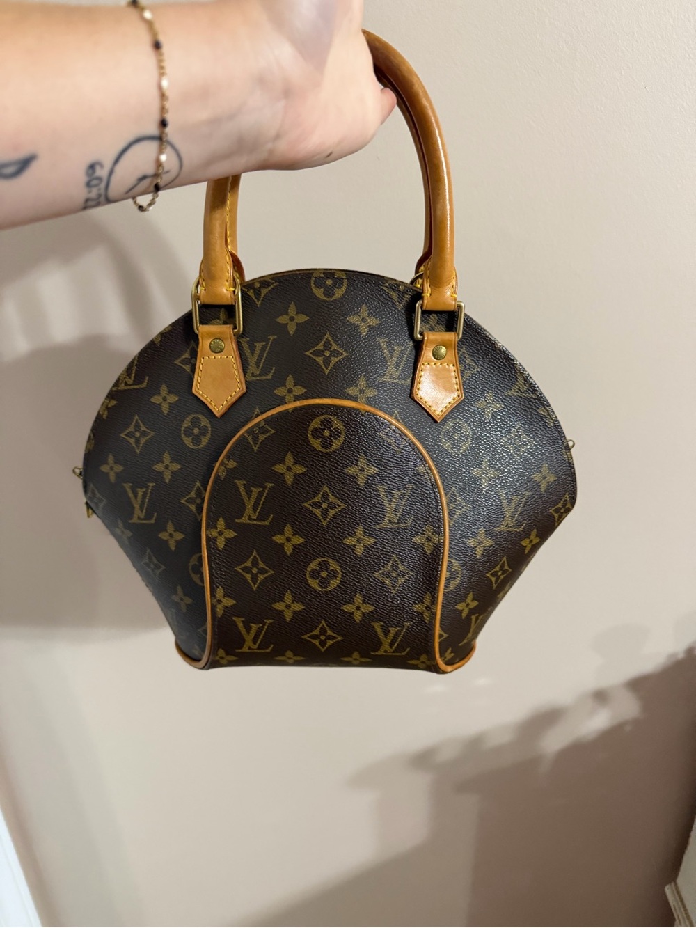 Louis Vuitton Ellipse MM Monogram Canvas Brown Handbag - Picture 2 of 12